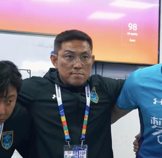 从灯总到阿纳尔迪,五年法网半决赛,竟有三年有人退赛或弃权