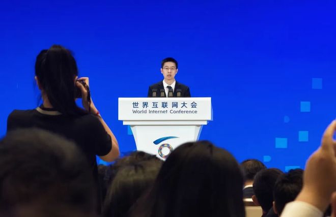 C罗六届世界杯破门后，母亲挺身关键战